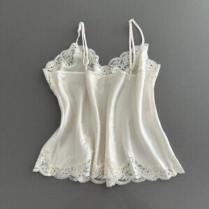 Victoria's Secret Women's White and Cream Vest